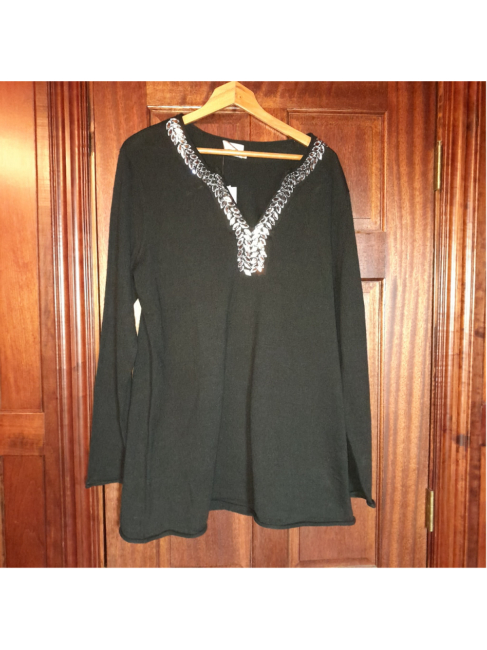 Hot In Hollywood Sweater NWT